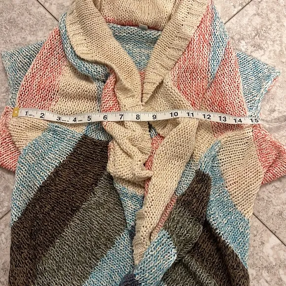 Cabi outfit striped cardigan and seafoam green skinny jegging jeans