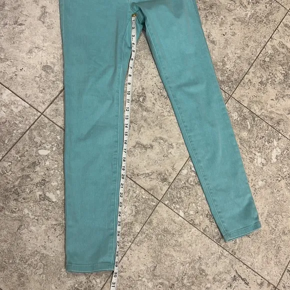 Cabi outfit striped cardigan and seafoam green skinny jegging jeans