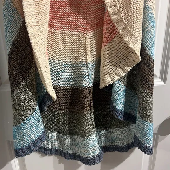 Cabi outfit striped cardigan and seafoam green skinny jegging jeans