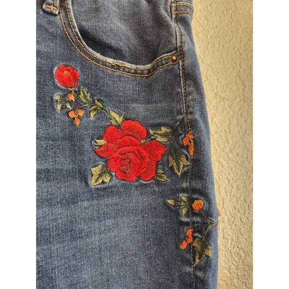Driftwood Women's Embroidered Dark Wash Skinny Jeans 28