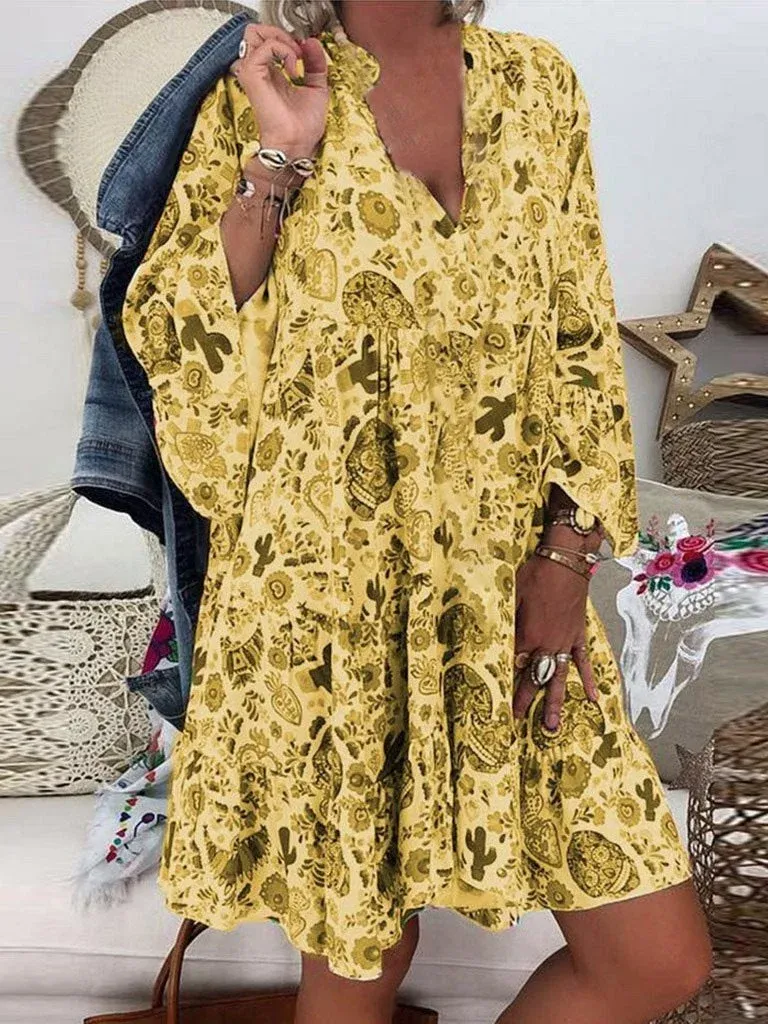 Lorica - Printed midi dress with 3/4 sleeves and V-neckline by Fashionmigo