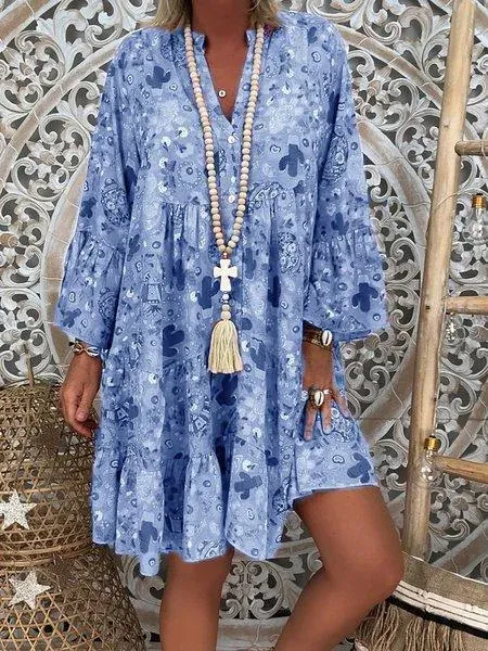Lorica - Printed midi dress with 3/4 sleeves and V-neckline by Fashionmigo