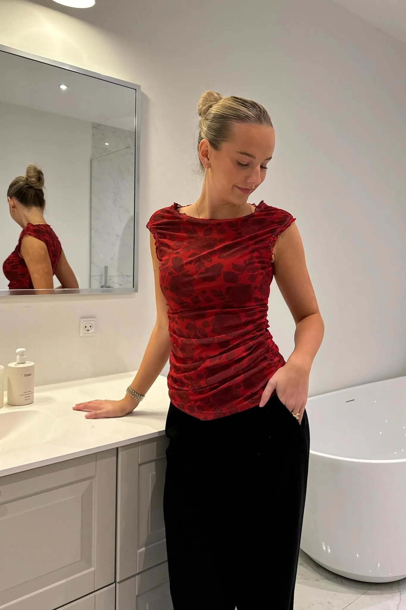 MiraIC Mesh Top - Rød Blomsterprint