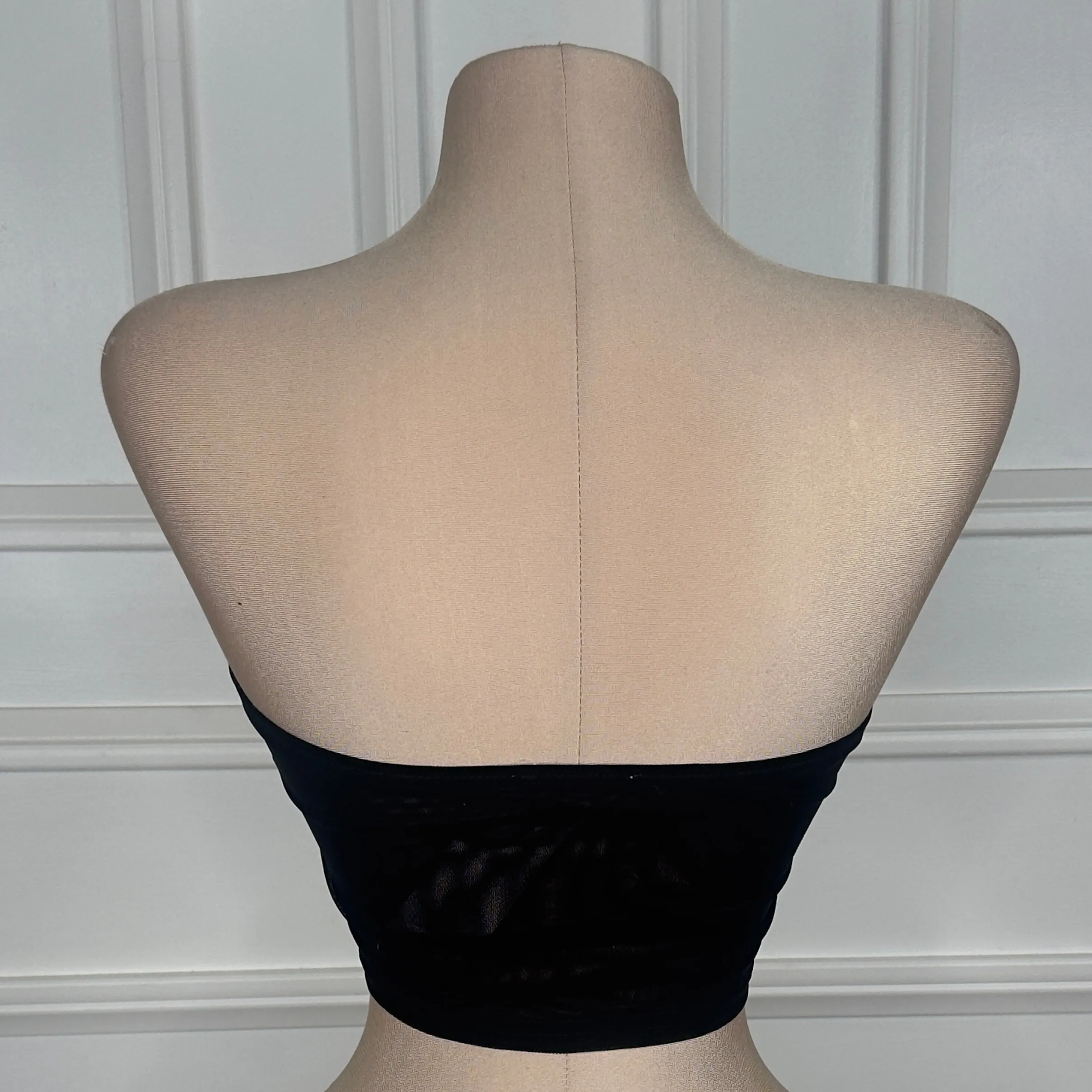 NAOMI BLACK TOP
