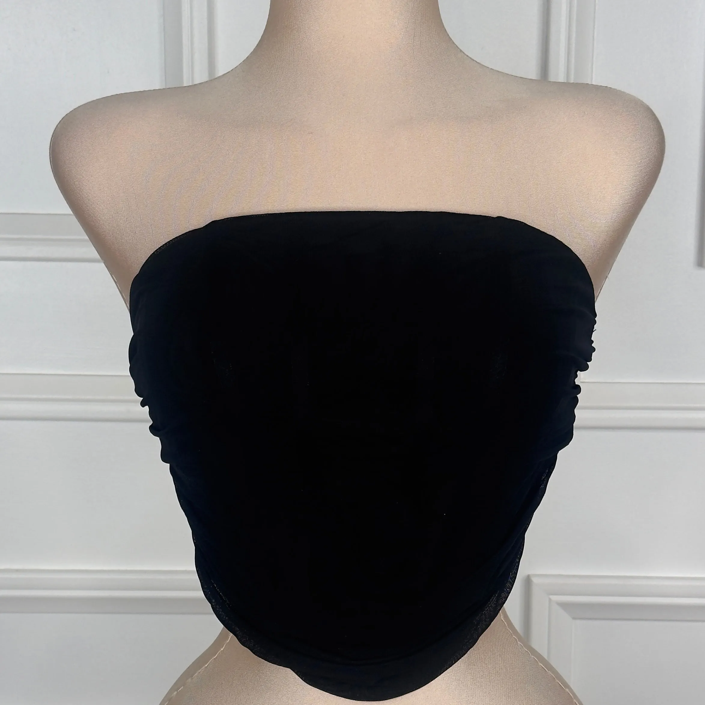 NAOMI BLACK TOP