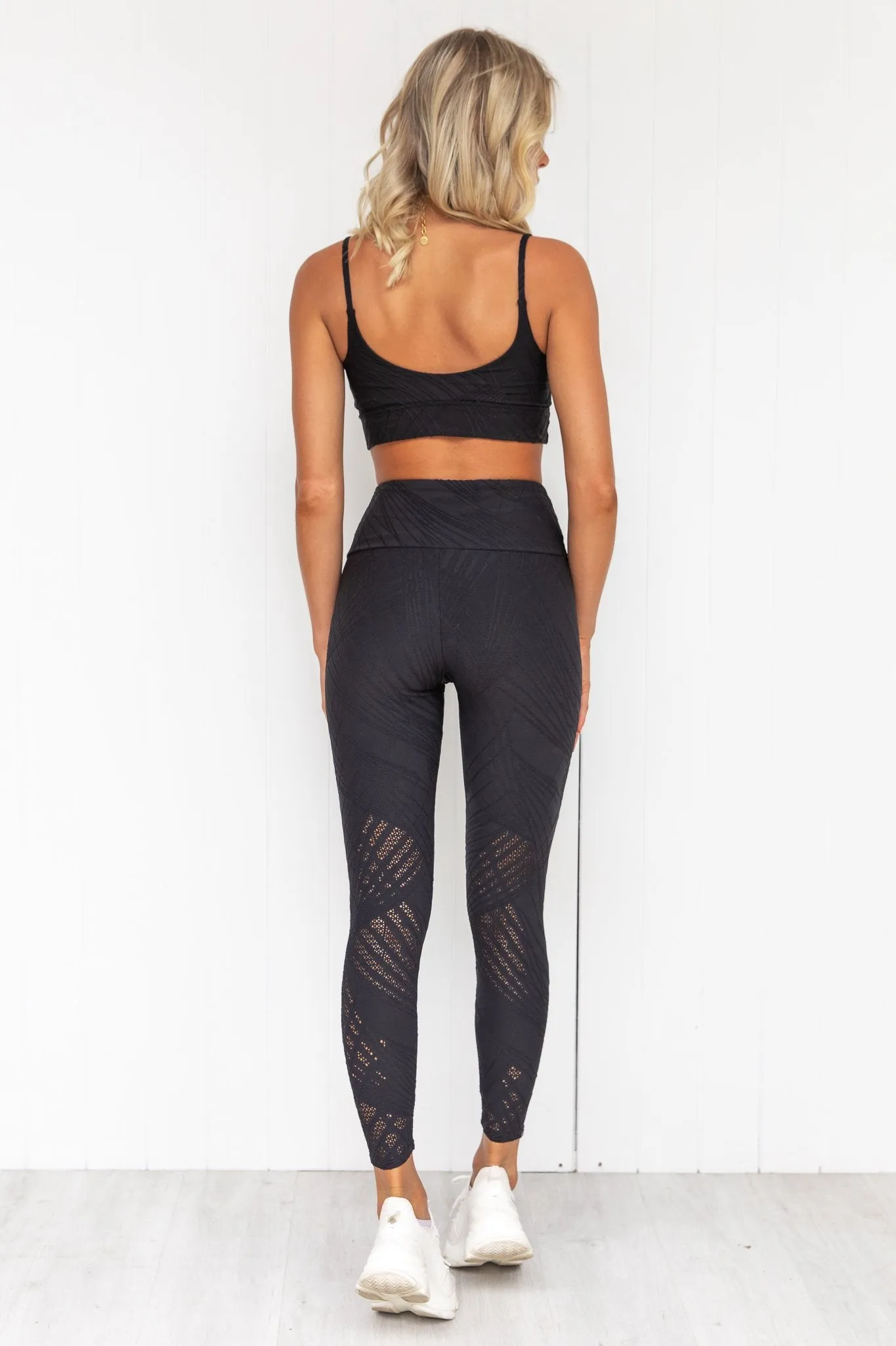 Selenite Flow Bra  - Black