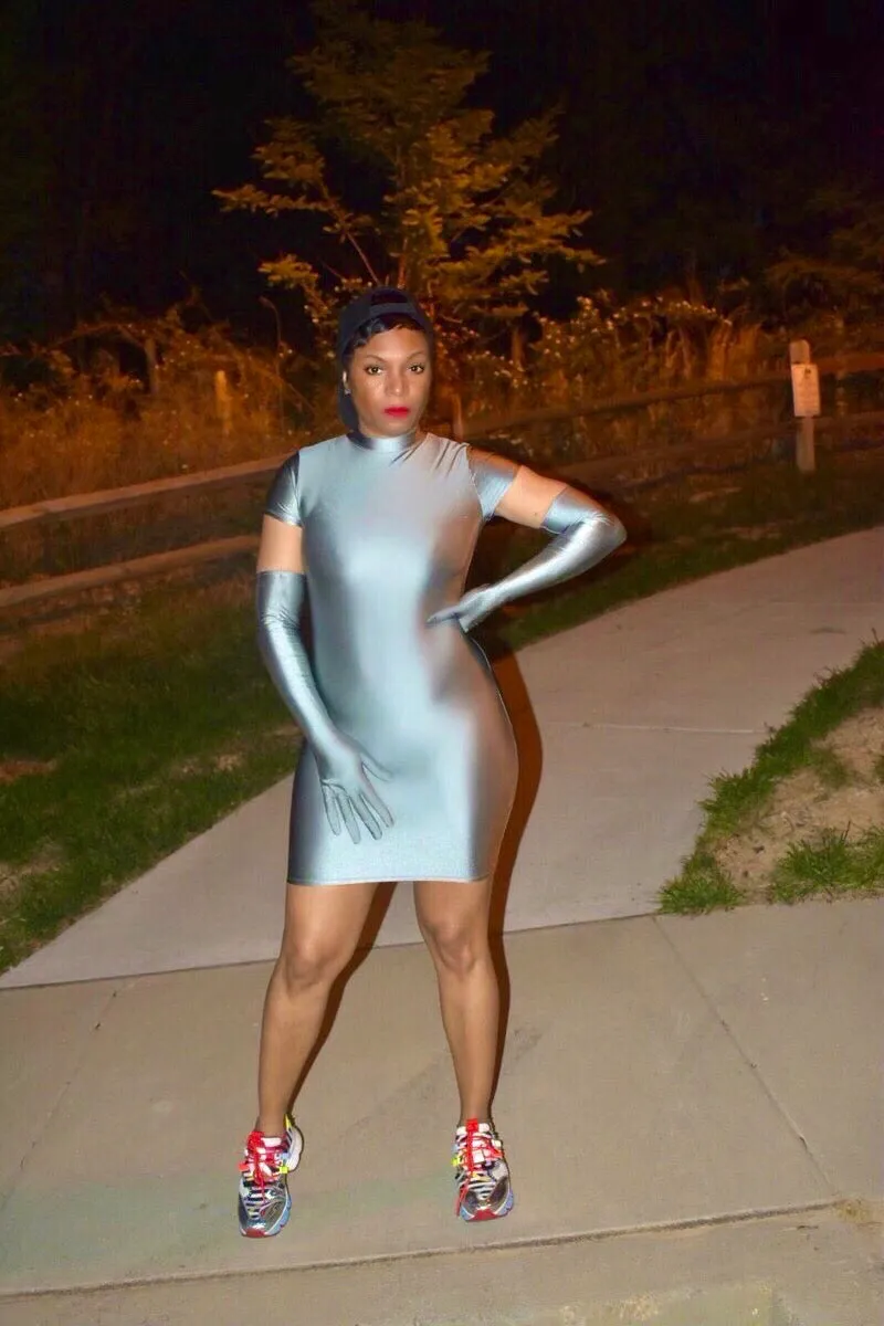 Sliver POPPIN Protective Body Con Set