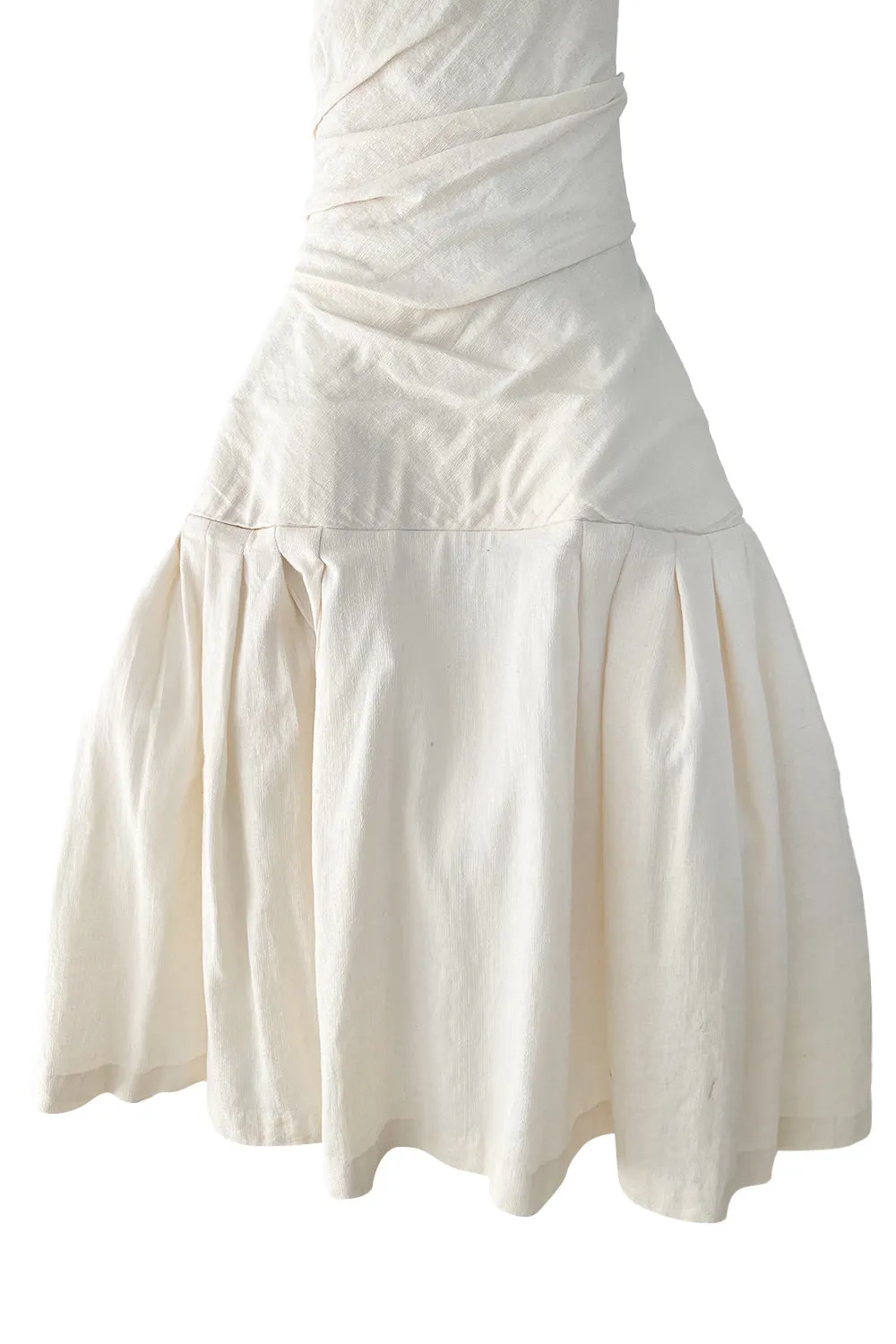 Spring 2018 Jacquemus by Simon Porte 'La Bomba' Closing Look Hoop Skirt Dress