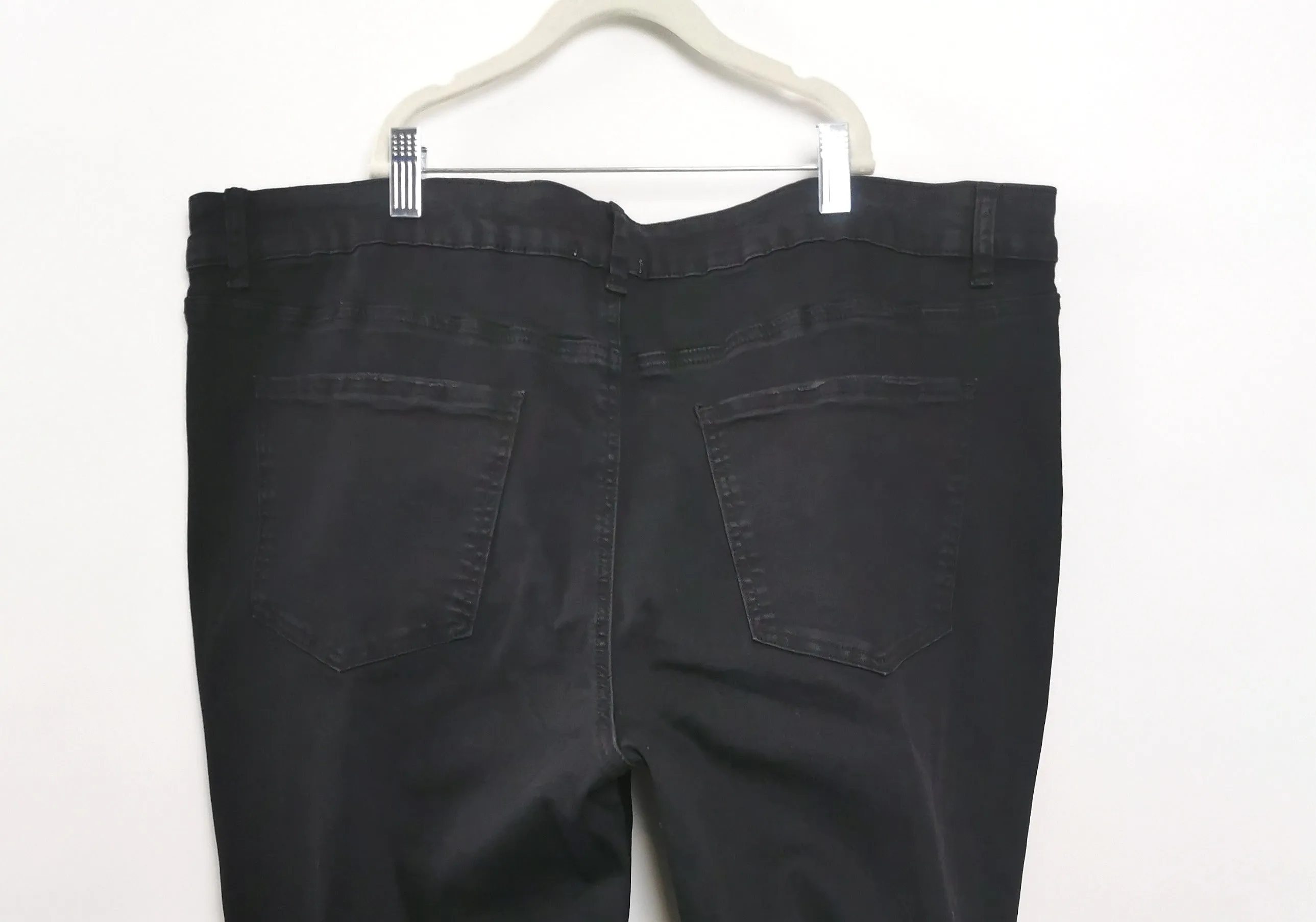 WOMENS PLUS SIZE 22 - DEX, Black / Gold Skinny Jeans NWT B27